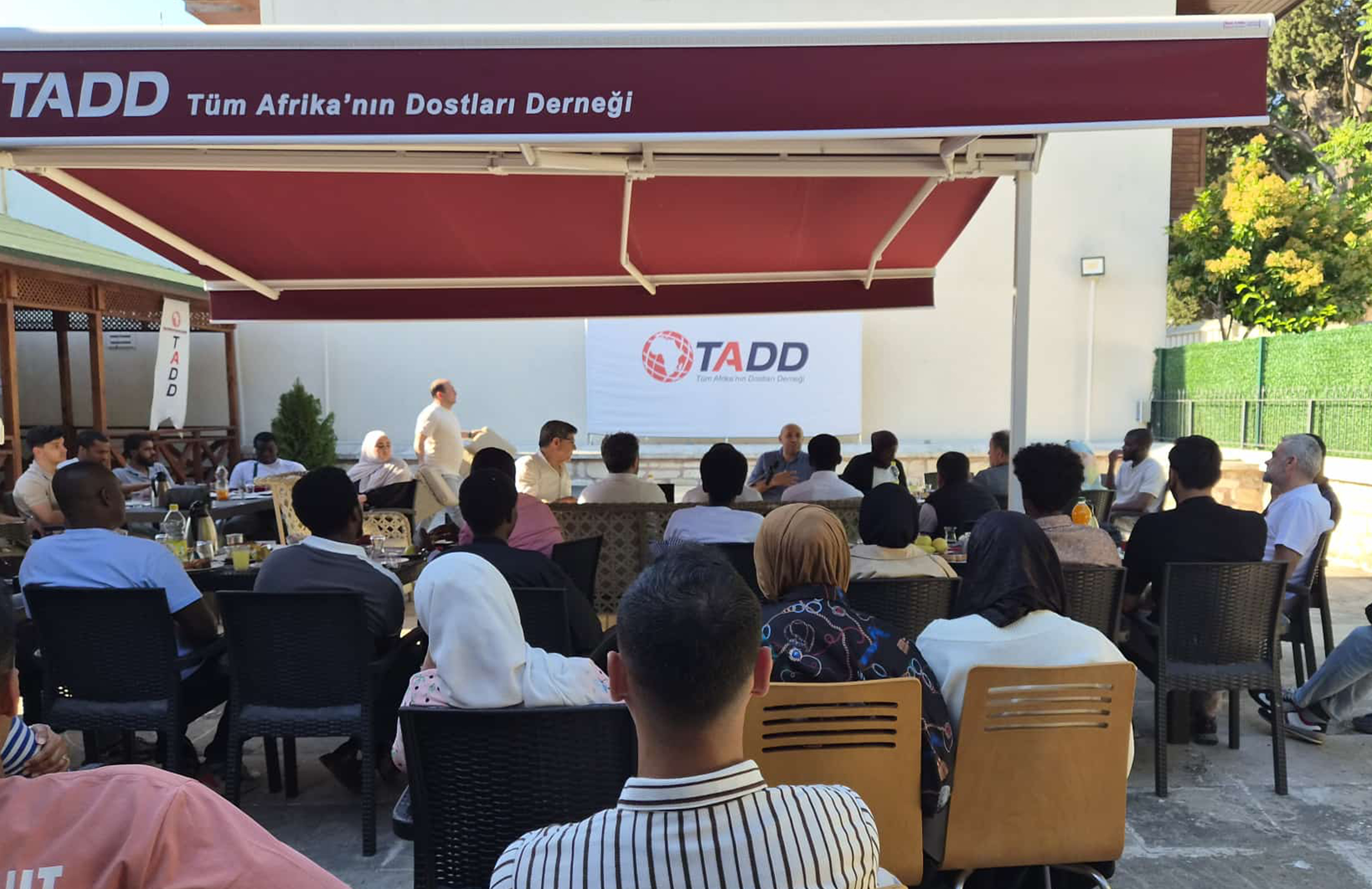 TADD’LI SOHBETLER’DE “AFRİKA’DAKİ TÜRKİYE, TÜRKİYE’DEKİ AFRİKA ALGISI” ELE ALINDI
