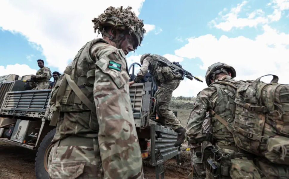 İNGİLTERE KENYA’DAKİ TATBİKATI İPTAL ETTİ